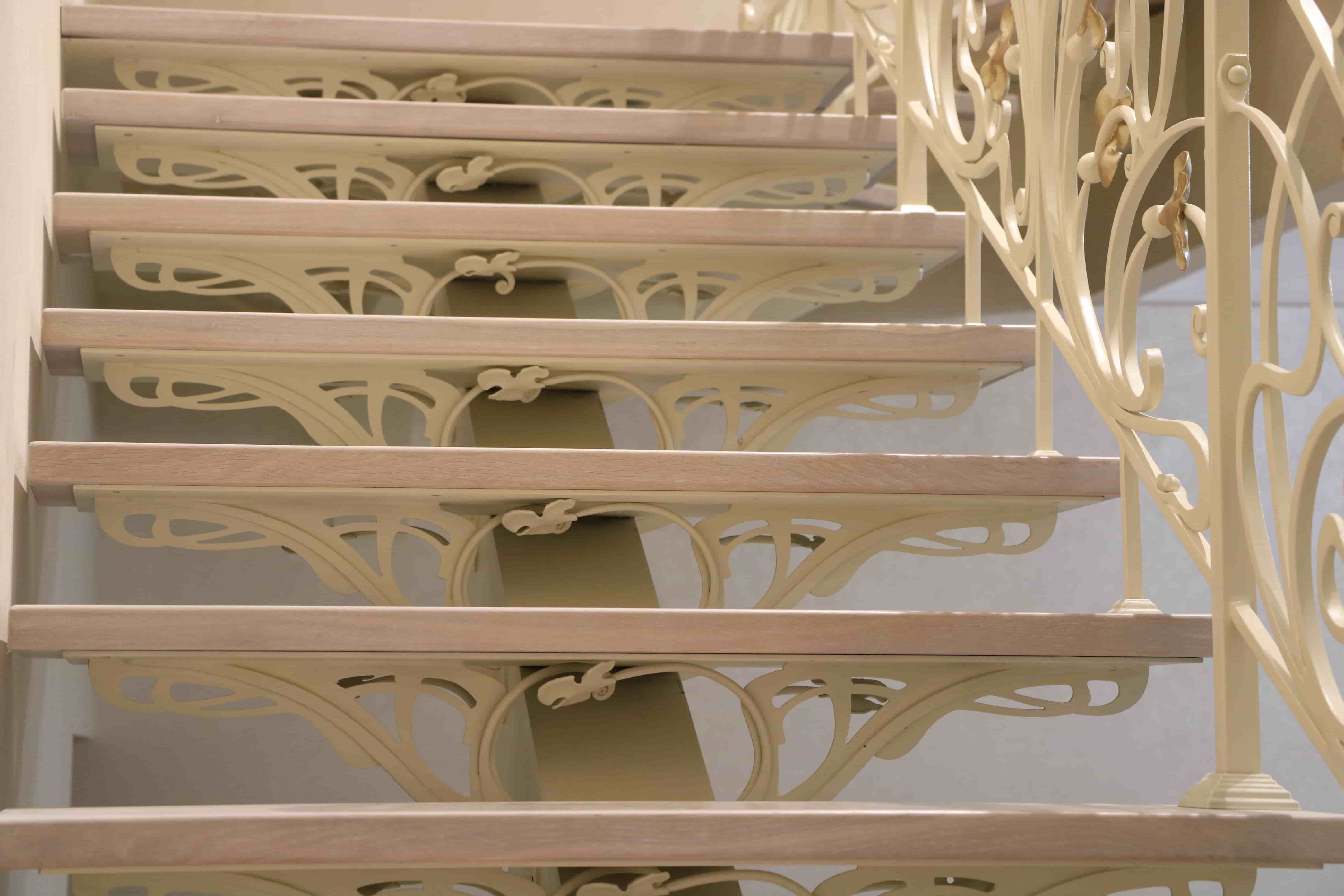 Metal staircase decor