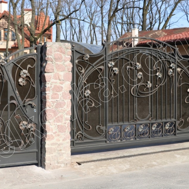 Sliding gates for home
