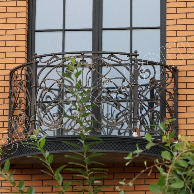 Balcony railing